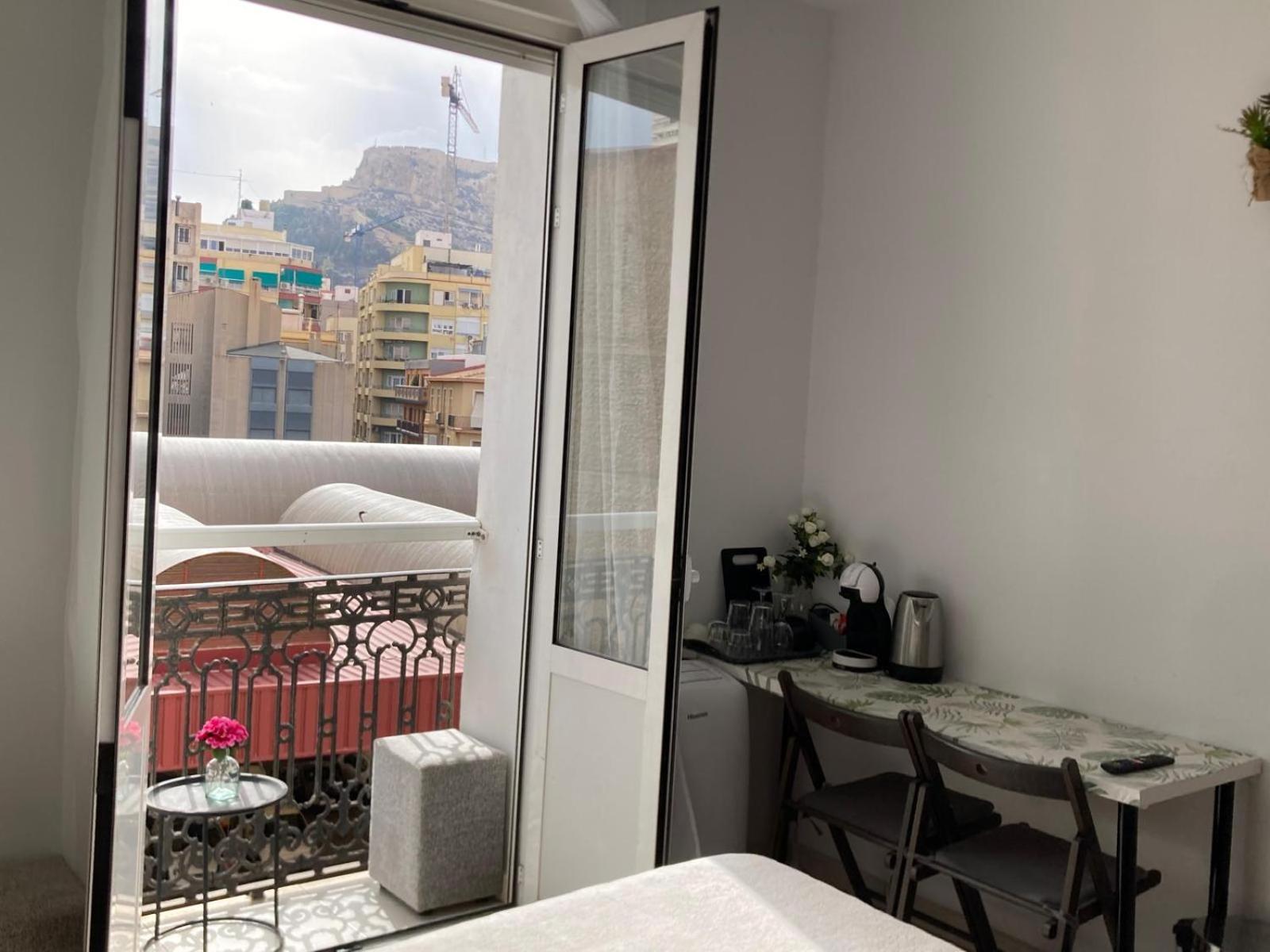 Room With Private Bathroom And Balcony Nearby The Mercado Central, Center And Beach Alicante Exterior foto
